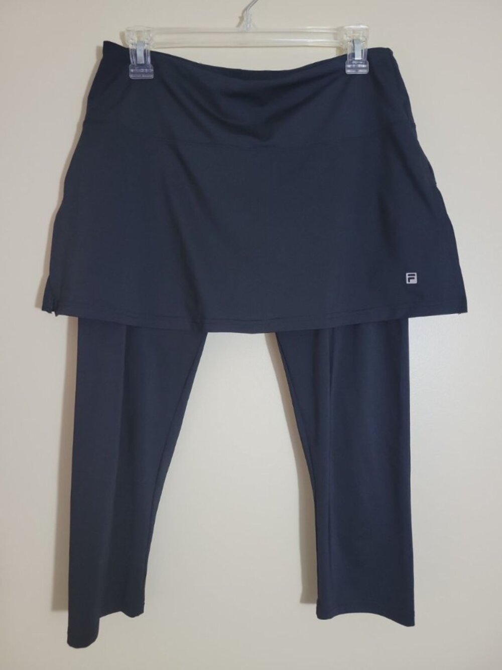 Fila Skirt Tennis Capri black sz Medium Ball Pockets on Both Leg